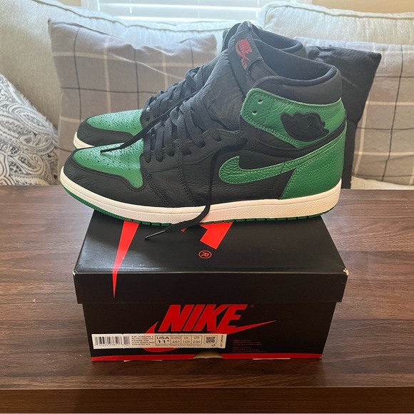 Pine Green - Picture 1 of 5